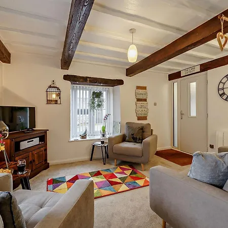 2 Bed In Arnside Silverdale 90530 Holiday home Beetham