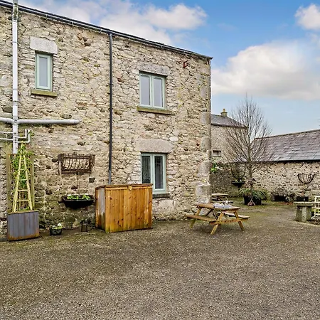 Holiday home 2 Bed In Arnside Silverdale 90530 Beetham